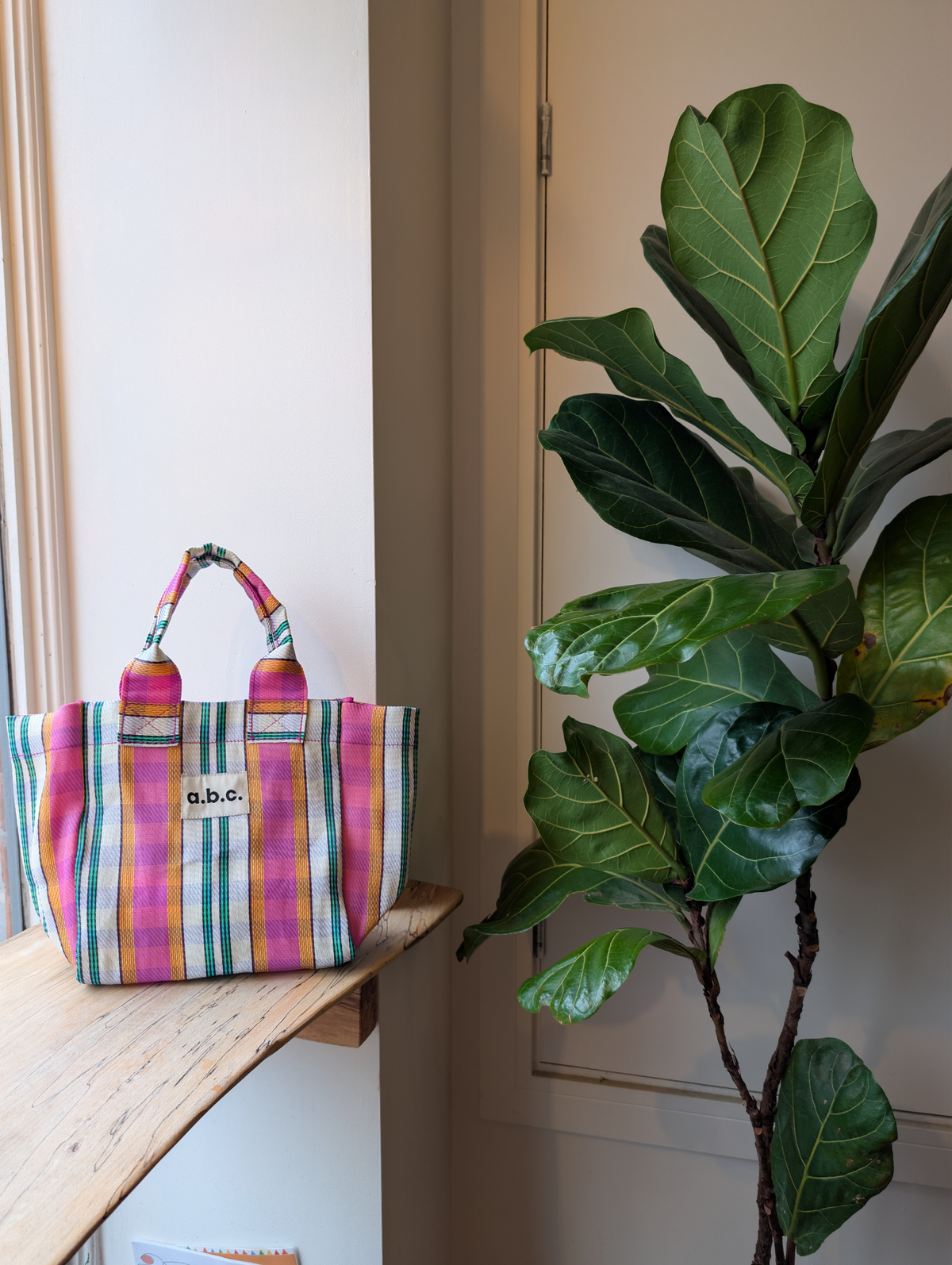 dinky shopper pink